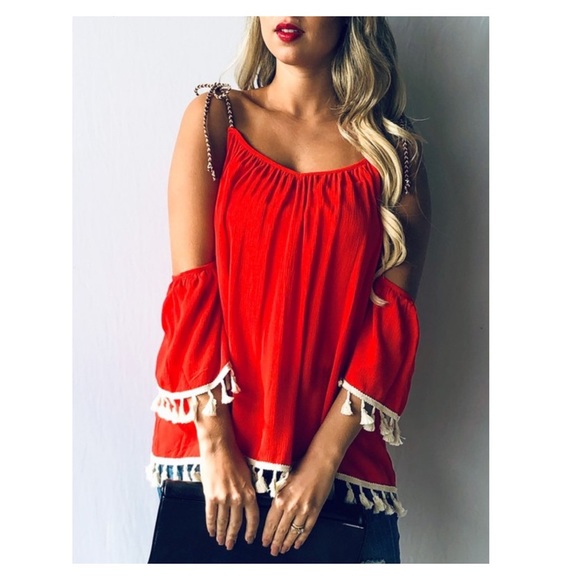 Trindy Clozet Boutique Tops - Red Tasseled Cold Shoulder Spaghetti Str…